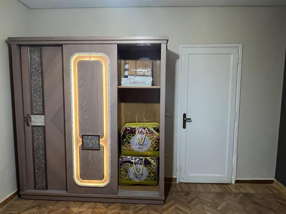Luxurious In The Heart Of Cairo, Dokki Apartment *